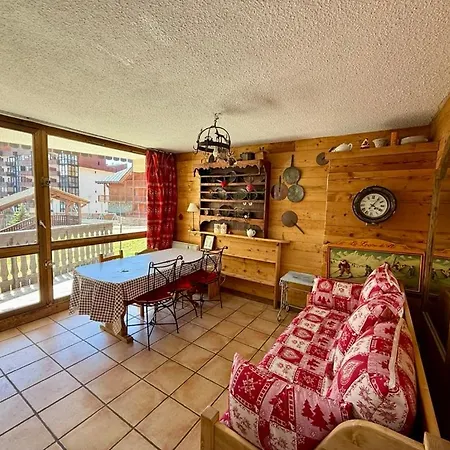 - Skis Aux Pieds - 6 Pers * Val Thorens